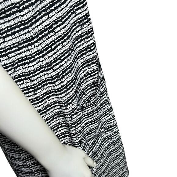 T by Talbots Black & White Striped Short Sleeve Casual Dress with Pockets Size M - Picture 8 of 8